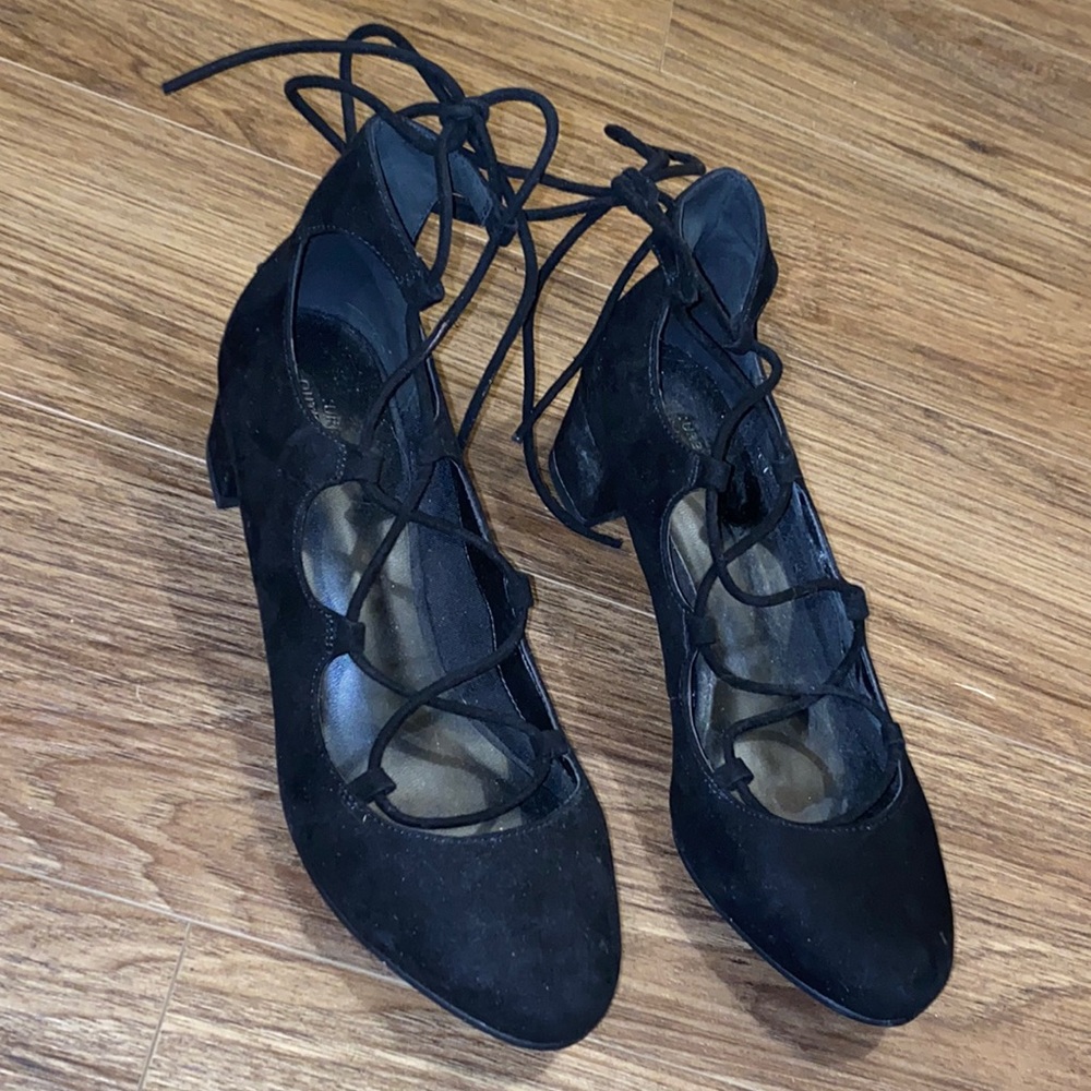 Size 36 Urban Outfitters Black Ballerina Lace Up 1.5” heels